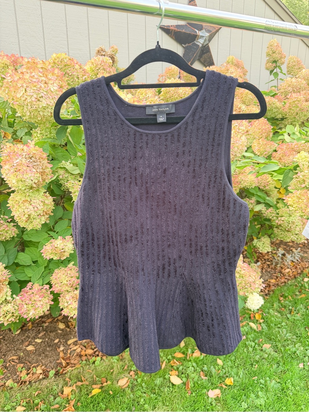 Ann Taylor Black Textured Sleeveless Peplum Tank